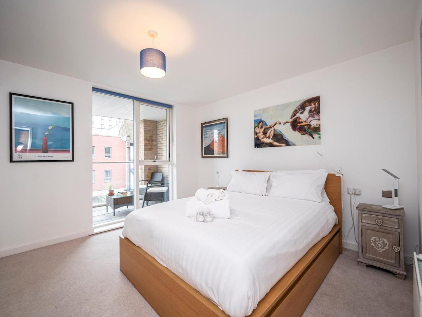Near Tower Bridge And Tube Pass The Keys Appartement Londres