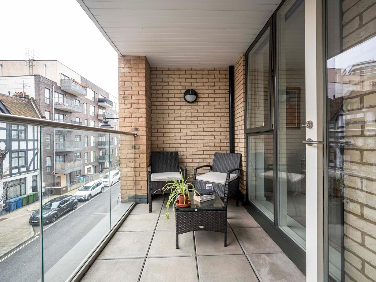 Near Tower Bridge And Tube Pass The Keys Appartement
